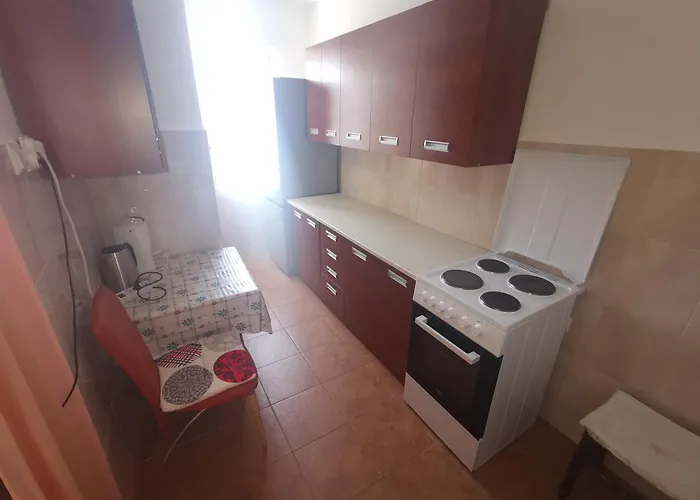 Marija 100m From The Pebble