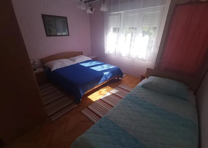 Marija 100m From The Pebble