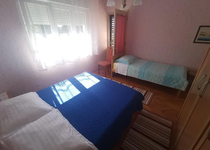 Apartman Marija 100m From The Pebble Crikvenica