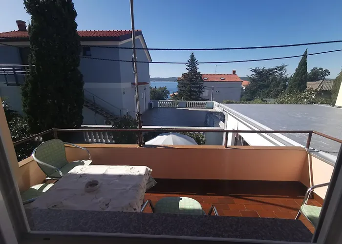 Marija 100m From The Pebble