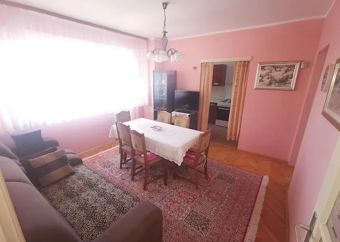 Apartman Marija 100m From The Pebble